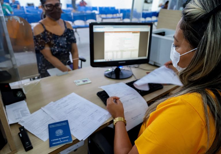 Resultado do processo seletivo para contratação de serviços temporários durante o Maior São João do Mundo foi adiado