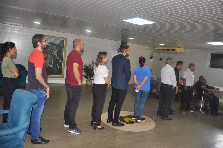 Câmara de Campina Grande promove ações de saúde para servidores em alusão ao Abril Verde