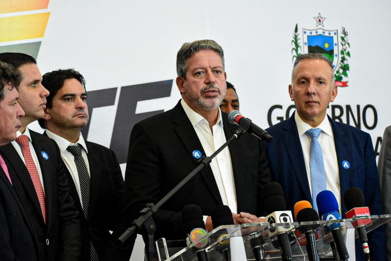 Lira se reúne com governadores do NE e fala em ampliar base de apoio para aprovar reforma tributária