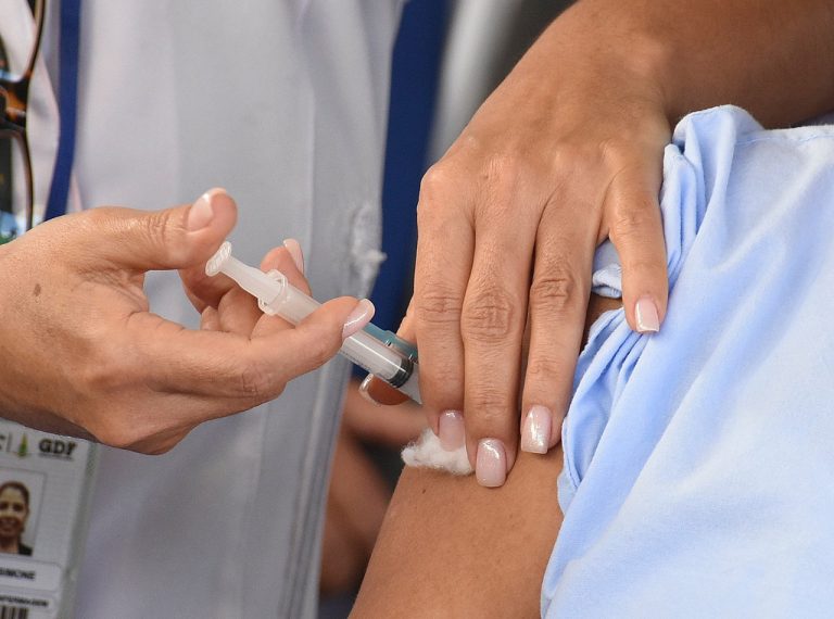 Dia D de Vacinação contra influenza acontece neste sábado (15)
