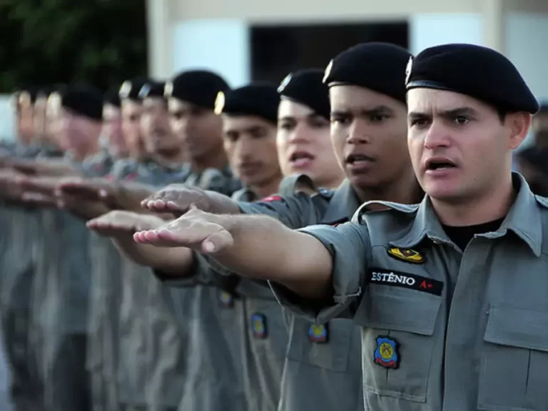 Governo da PB promove 17 policiais militares por ato de bravura; veja lista