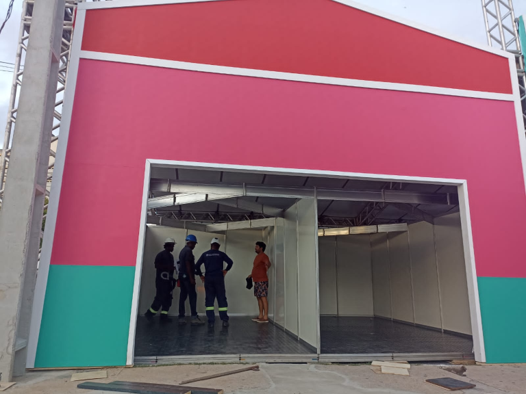 Arte Produções orienta grupo de comerciantes sobre normas técnicas para instalações das barracas no Parque do Povo