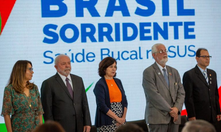 “Brasil Sorridente” – Governo sanciona lei que incorpora programa de saúde bucal através do SUS