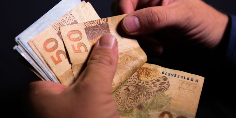 Governo da PB divulga datas do pagamento dos servidores estaduais