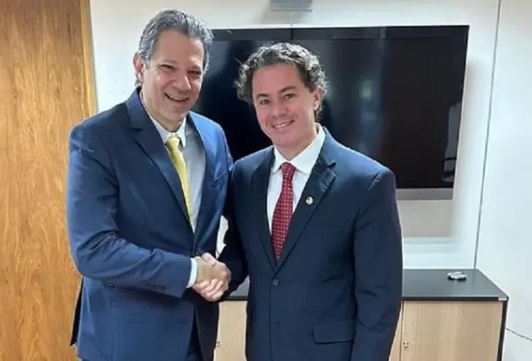 Veneziano anuncia liberação de R$ 40 milhões em empréstimo para CG