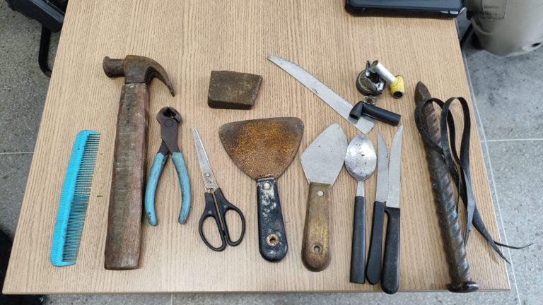 Idoso suspeito de dez homicídios é preso após furtar cabos de internet em CG