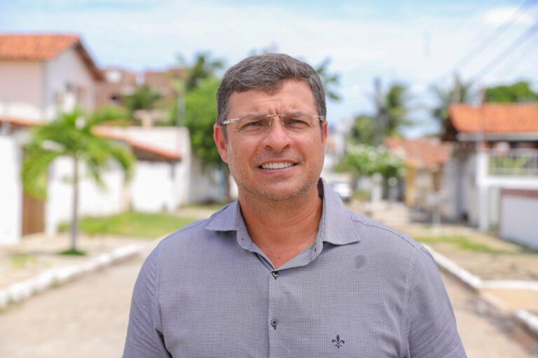 Prefeito chama Nilvan de oportunista e avisa que sai do União Brasil caso o comunicador se filie