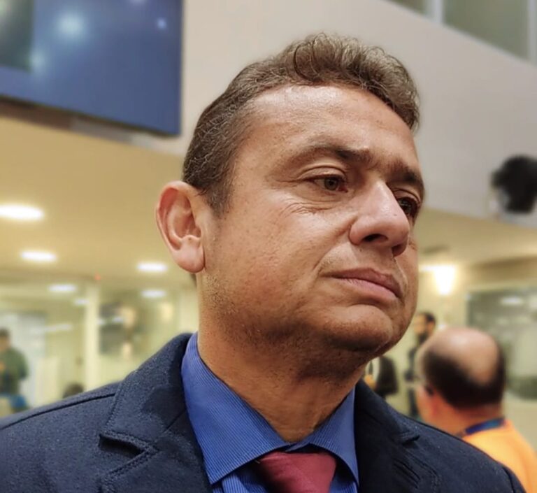 Wallber diz que situação no PL da PB está insustentável e revela que tenta ser expulso da legenda