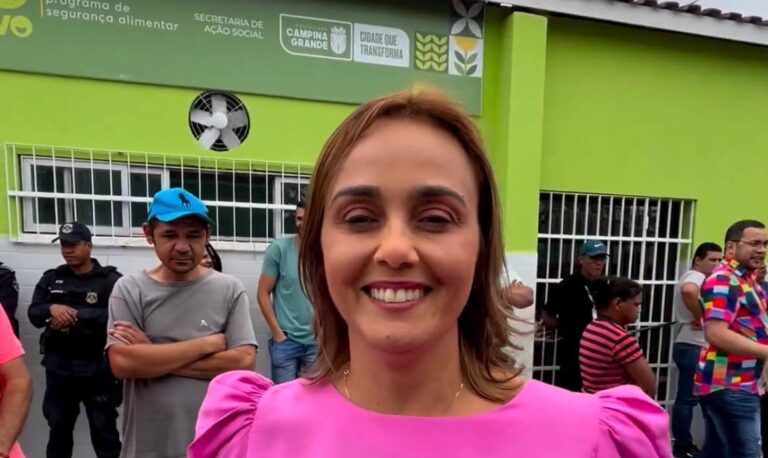 Durante reabertura de Restaurante Popular em CG, Ana Cláudia lembra que espaço foi fechado na gestão de Romero