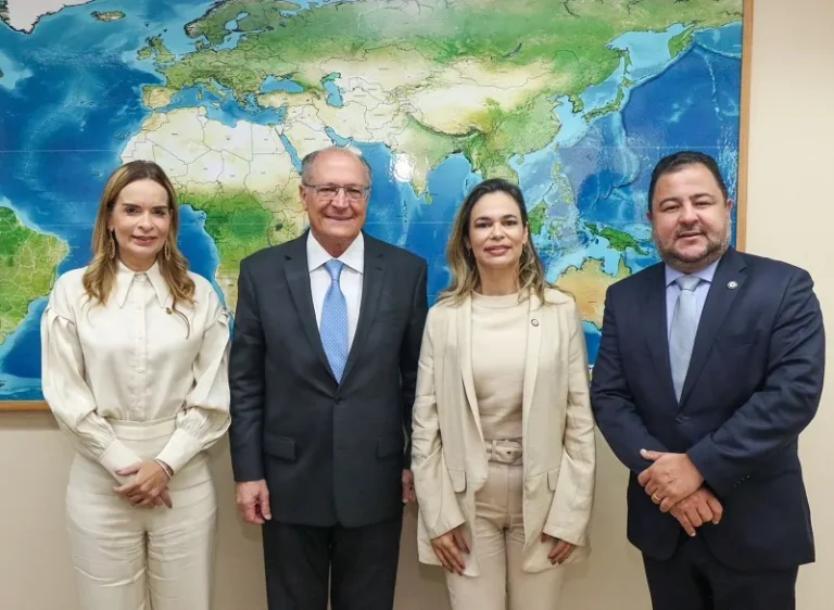 Em reunião com Alckmin, Daniella pede apoio para levar cachaça da PB à Europa