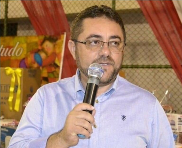 Prefeito do Sertão vira réu por desvio de dinheiro e falsificação de notas