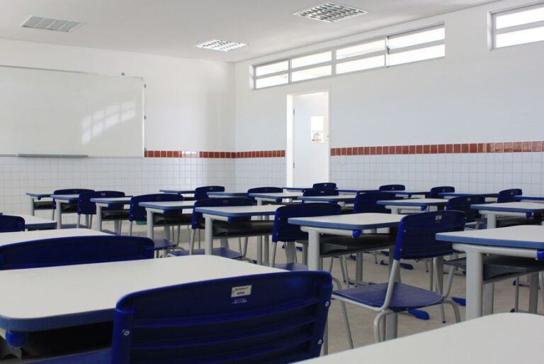Professores da PB realizam paralisação e manifestação nesta quarta-feira (9)