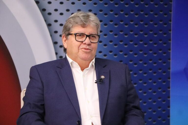 João Azevêdo afirma desejo de disputar o Senado em 2026, mas revela fatores que podem mudar decisão