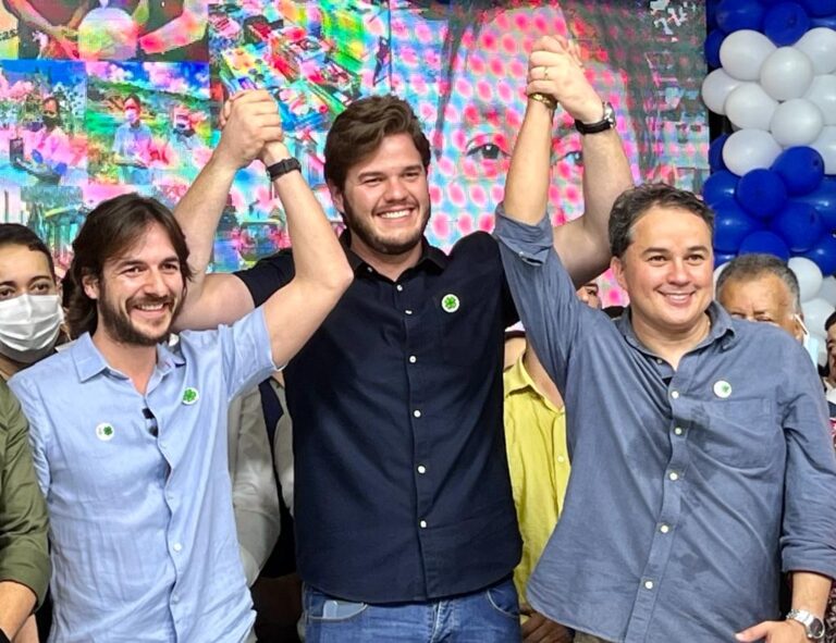 Pedro convida Bruno para retornar ao PSDB; prefeito ainda tem o União Brasil como opção