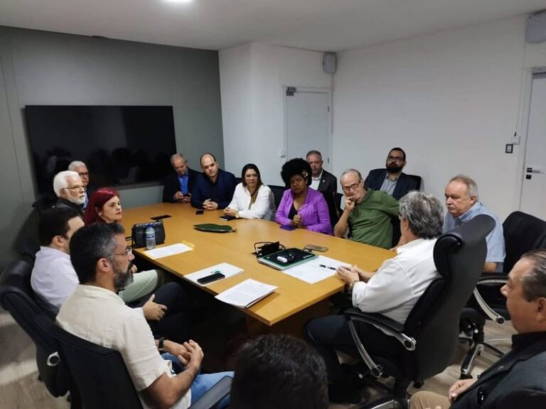 Após carta restritiva e encontro com João Azevêdo, ‘Fórum Pró-Campina’ vai se reunir com Lucas Ribeiro
