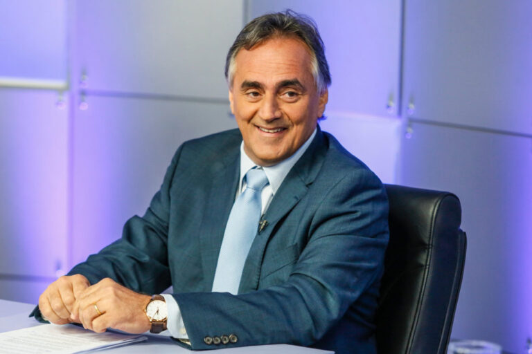 Pré-candidatos do PT: Cartaxo lidera pesquisa para prefeito de JP, seguido por Cida Ramos