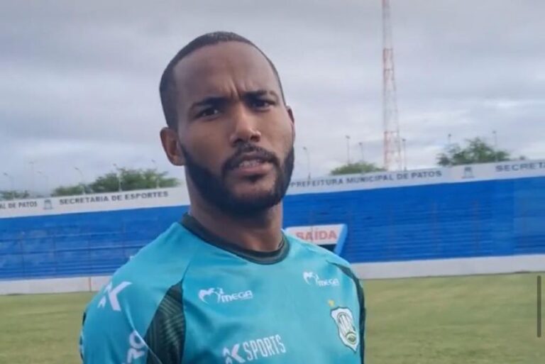 Jogador de futebol de time de Patos é preso acusado de ser mandante de homicídio no Espírito Santo