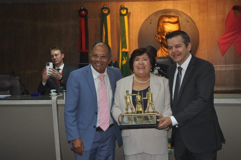Câmara Municipal presta homenagens aos 100 anos do Banco do Brasil em Campina Grande