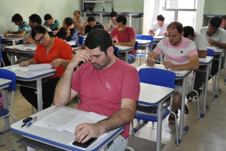 Governo da Paraíba contrata banca para concurso com vagas para níveis técnico e superior