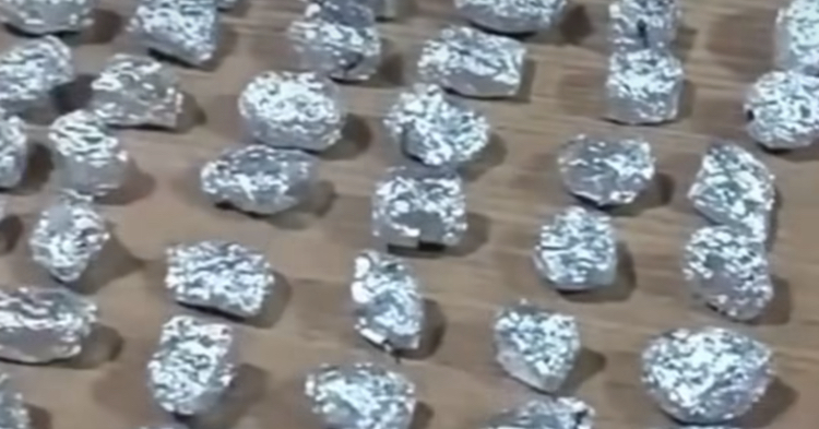 Polícia apreende grande quantidade de maconha em casa “vazia”, em CG