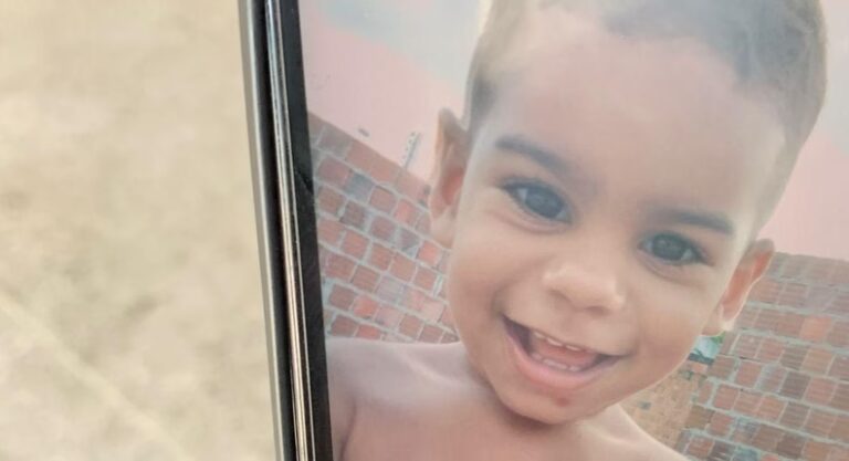 Menino de três anos morre afogado na piscina de casa, em Santa Rita/Pb