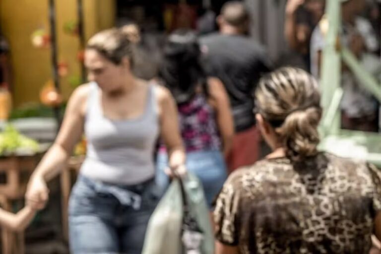 Em dez anos, o número de mulheres responsáveis pelo lar supera o de homens pela primeira vez, na PB