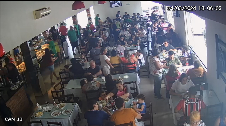 Restaurante é invadido durante conflito entre torcidas, em CG