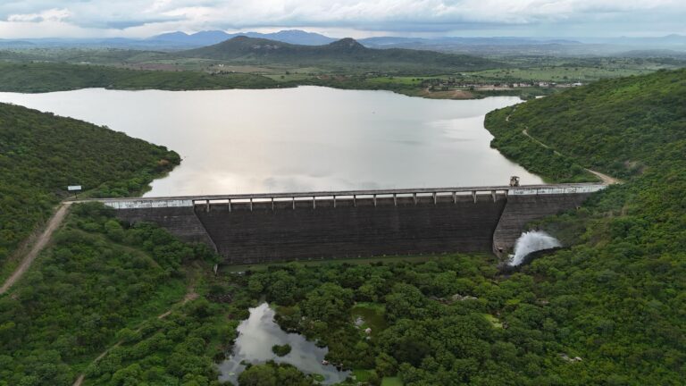 Três dos quatro maiores açudes da PB ultrapassam 50% da capacidade seis anos após seca que provocou “deserto”