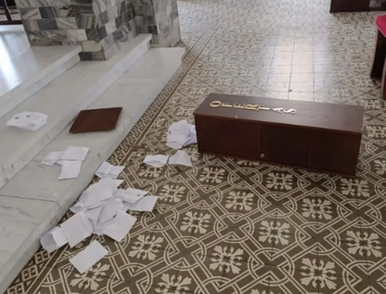 Bandidos invadem igreja e roubam dinheiro de doações, em Monteiro/PB