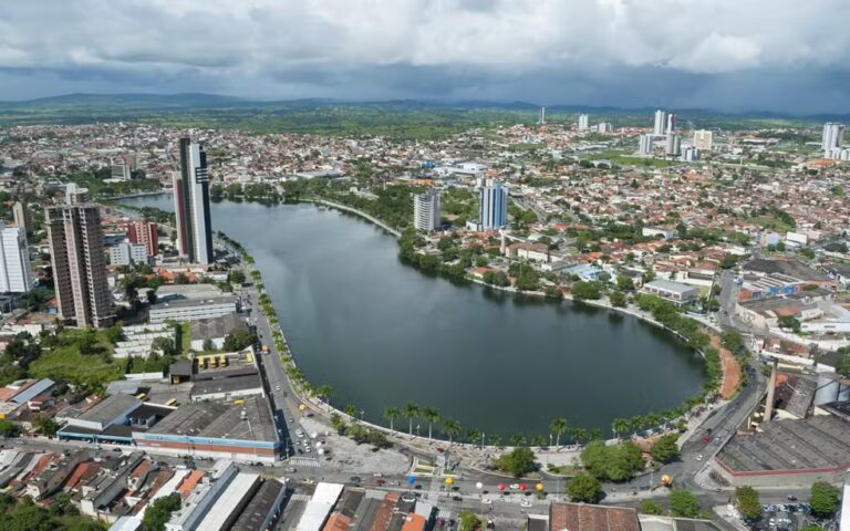 Confira o que abre e fecha em Campina Grande nos feriados de 11 e 12 de outubro