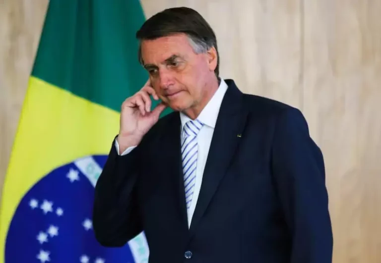 Bolsonaro pedirá a STF para ir à posse de Trump nos Estados Unidos