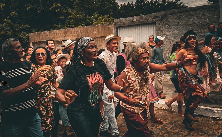 Chico César regrava clipe de “Mama África” na Paraíba para celebrar 30 anos da música