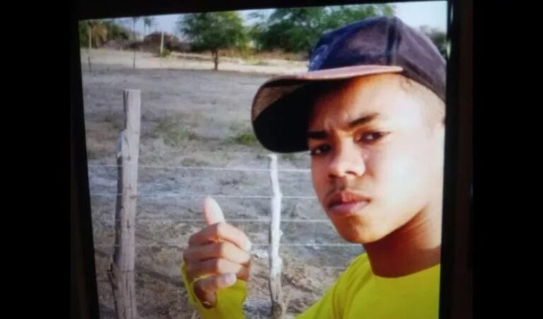 ACIDENTE FATAL: Jovem de 19 anos morre após desviar de cachorro e capotar carro na PB-393