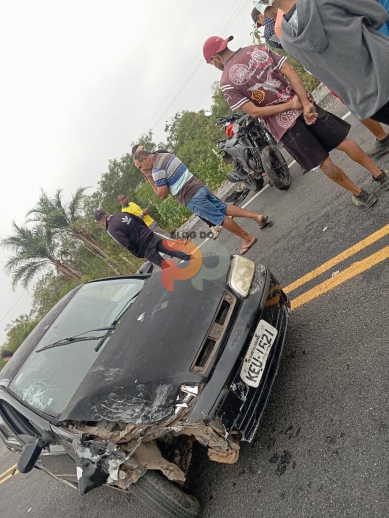 PUXINANÃ: Colisão entre carro e moto é registrada na manhã desta sexta-feira (16)