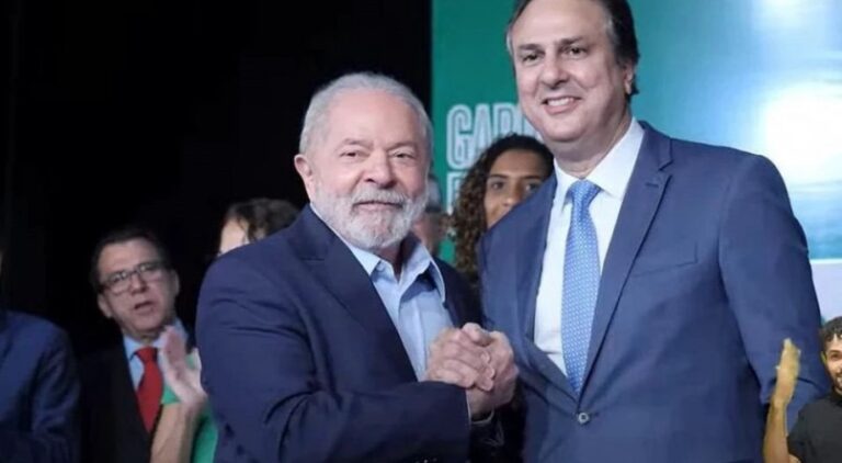 Nova política do MEC restringe EAD e exige presença obrigatória em cursos da área da Saúde e Direito
