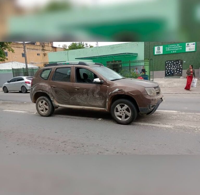Carro roubado em Campina é encontrado abandonado na zona rural de Lagoa de Roça