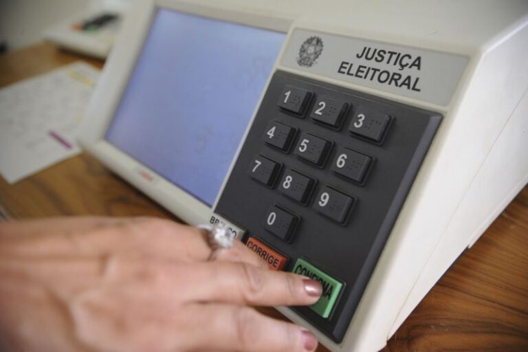 Eleitor com pendência tem até segunda (19) para regularizar título e evitar cancelamento