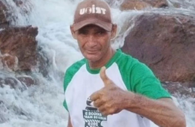 Motoqueiro morre em colisão com microônibus da prefeitura de Marizópolis, em Sousa