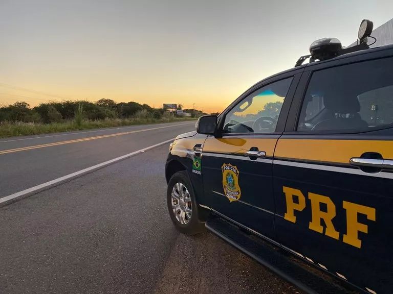 PRF intensifica fiscalização nas rodovias federais do Sertão durante os festejos juninos