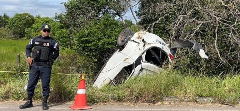 Personal trainer morre em capotamento na PB-018, em Conde