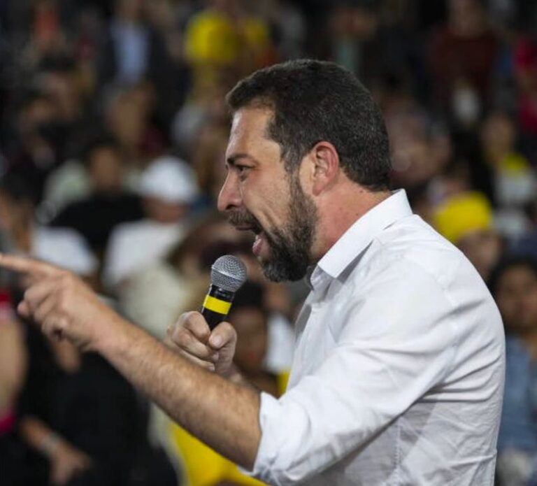 Cotado para ministério de Lula, Boulos ataca centrão nas redes com mote ‘ricos contra pobres’