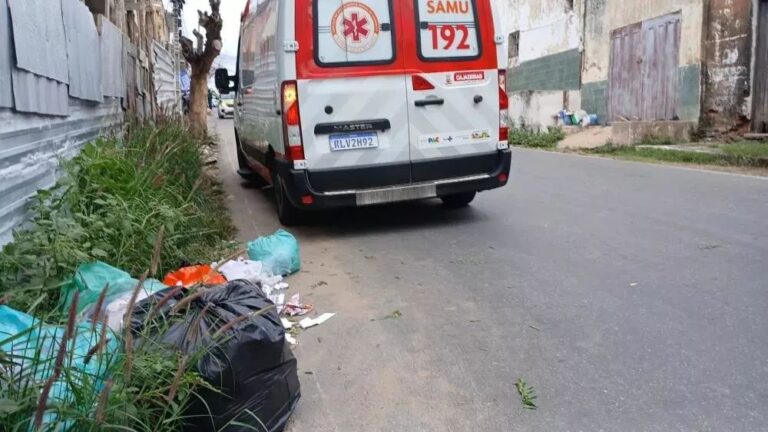 Feto é encontrado dentro de sacola de lixo no Centro de Cajazeiras e caso gera comoção