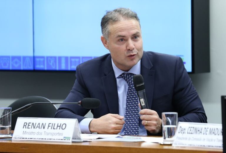 Governo estuda fim da obrigatoriedade de aulas em autoescola para tirar CNH