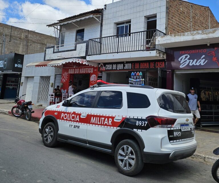 Corpo de homem é encontrado em decomposição em Monteiro