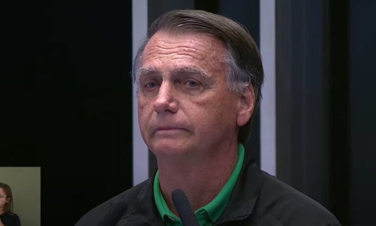 Bolsonaro alega ausência de provas e pede para ser absolvido na ação do golpe