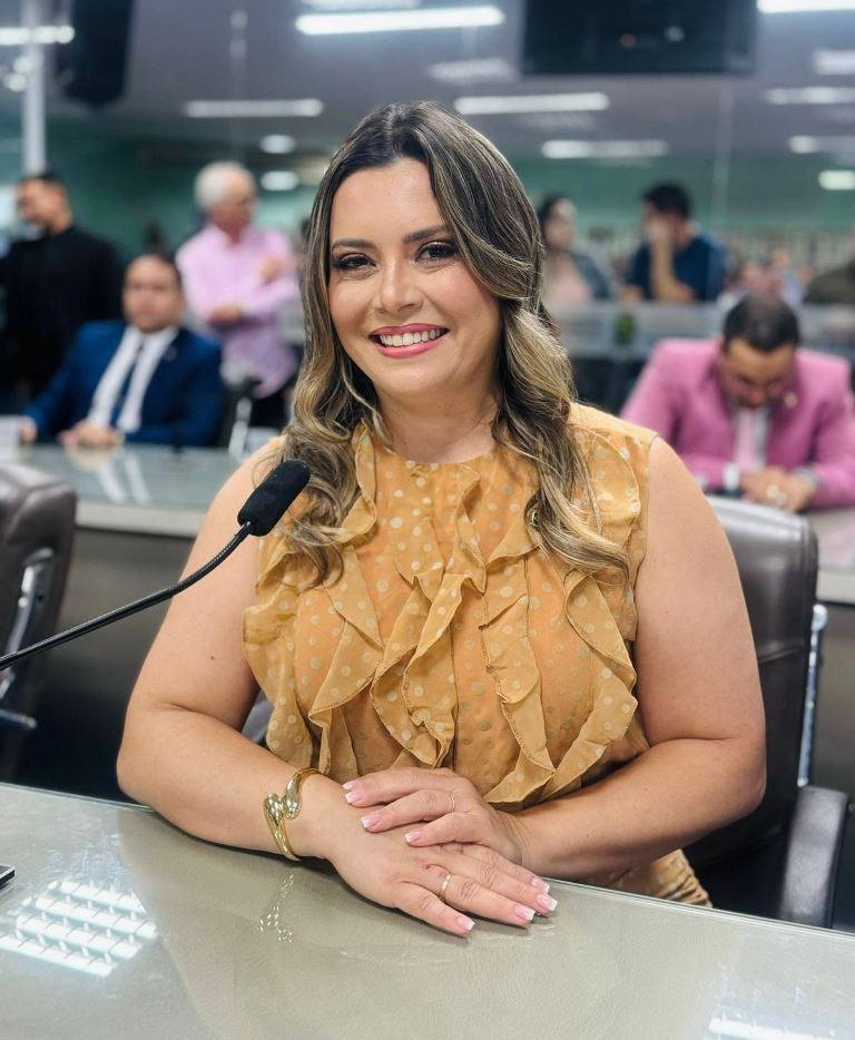 Waléria Assunção destaca fiscalização permanente aos serviços prestados à população