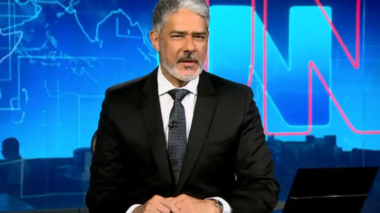 William Bonner se despede do Jornal Nacional após 29 anos; César Tralli assume bancada