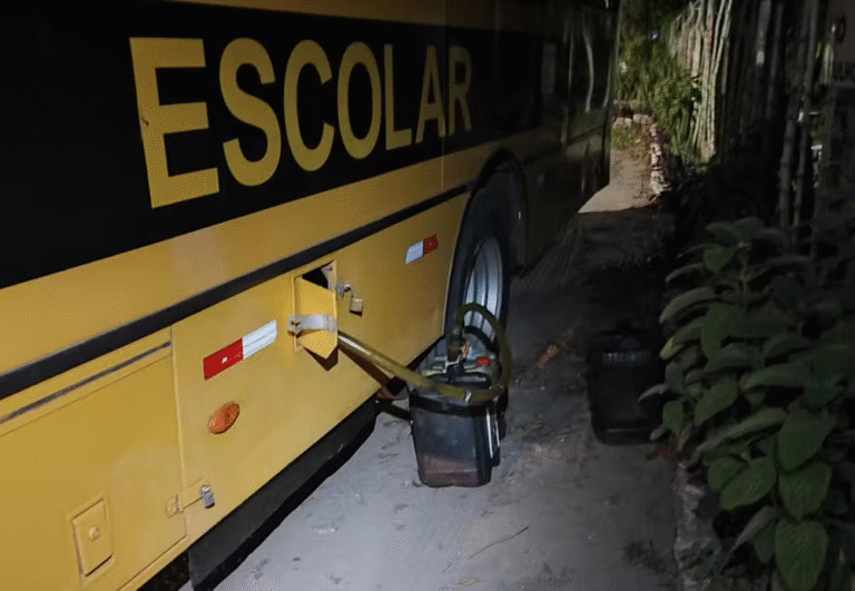 Grupo é preso suspeito de roubar e vender combustível de ônibus escolares de Sapé