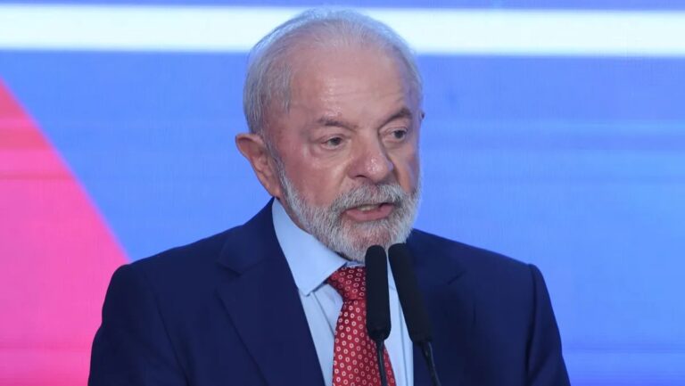 PESQUISA: Aprovação do governo Lula cresce a 50% e sai do saldo negativo