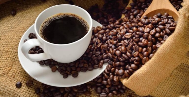 Preço do café em alta faz brasileiros reduzirem consumo e optarem por marcas mais baratas